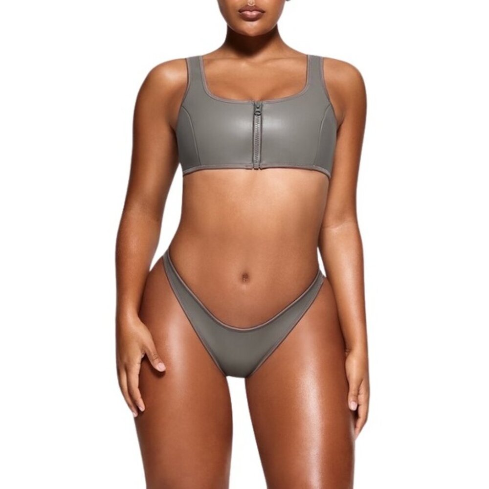 Skims Rubberized Scuba Swim Scoop Neck Bikini Top - Grey Chalk 2X